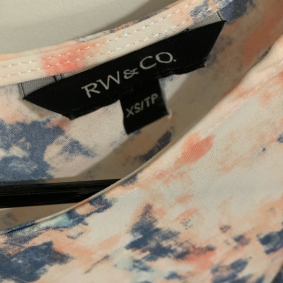 RW&Co shirt size XS - Picture 2 of 4